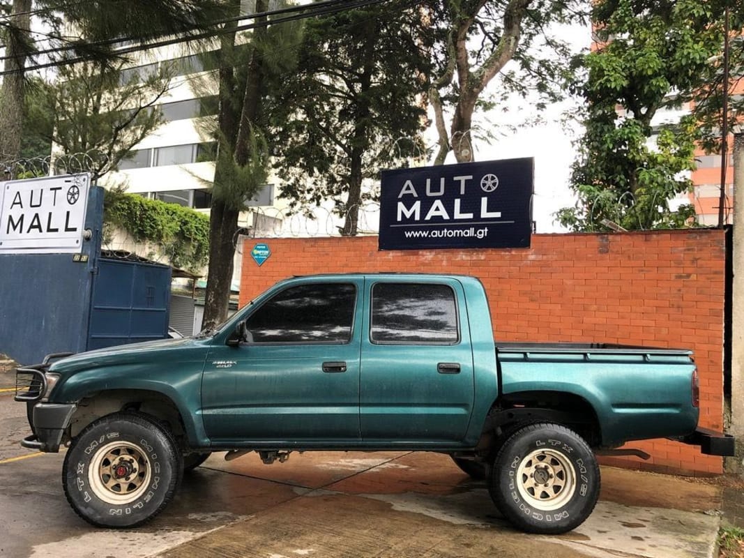 Toyota Hilux 1999