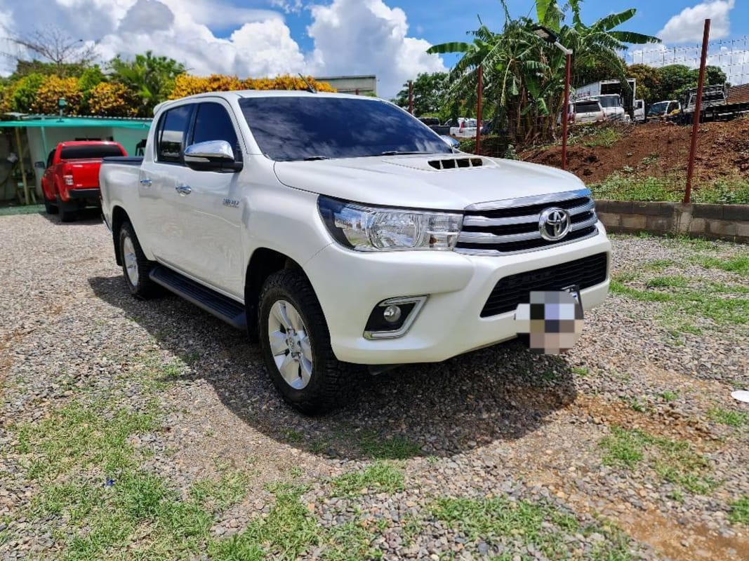 hilux srv bulletproof