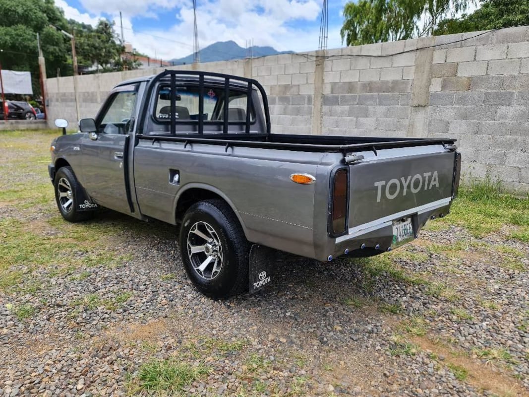 sale Toyota RN28