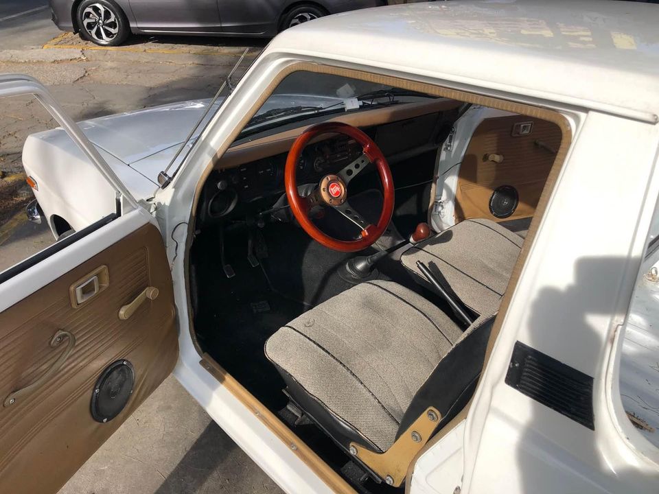 toyota 1000 pick up for sale interior